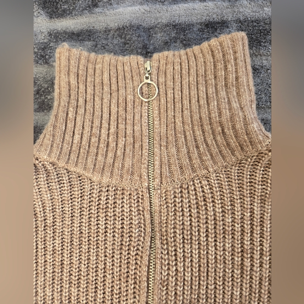 Jessica Simpson Khaki Cropped Sweater Women's Size Medium - Picture 5 of 8